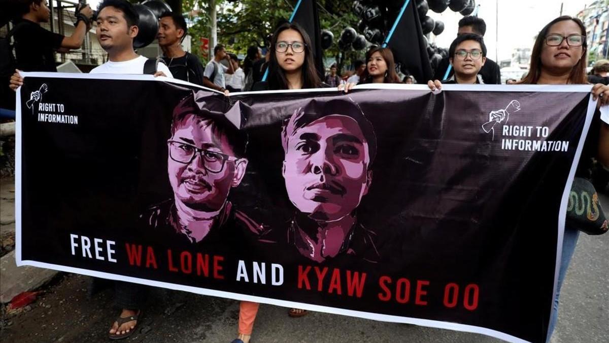 Birmania encarcela a dos periodistas que revelaron las matanzas de rohinyá