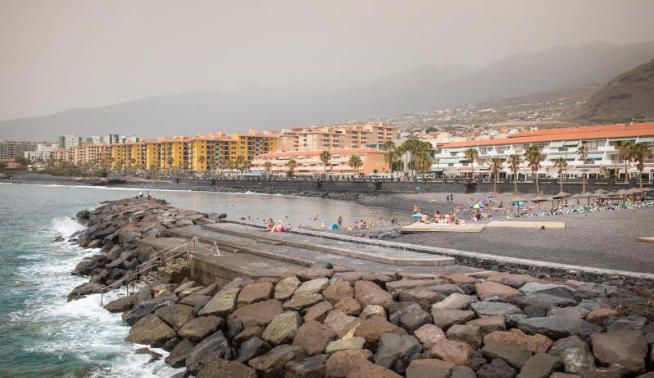 El calor y la calima se mantienen en Canarias