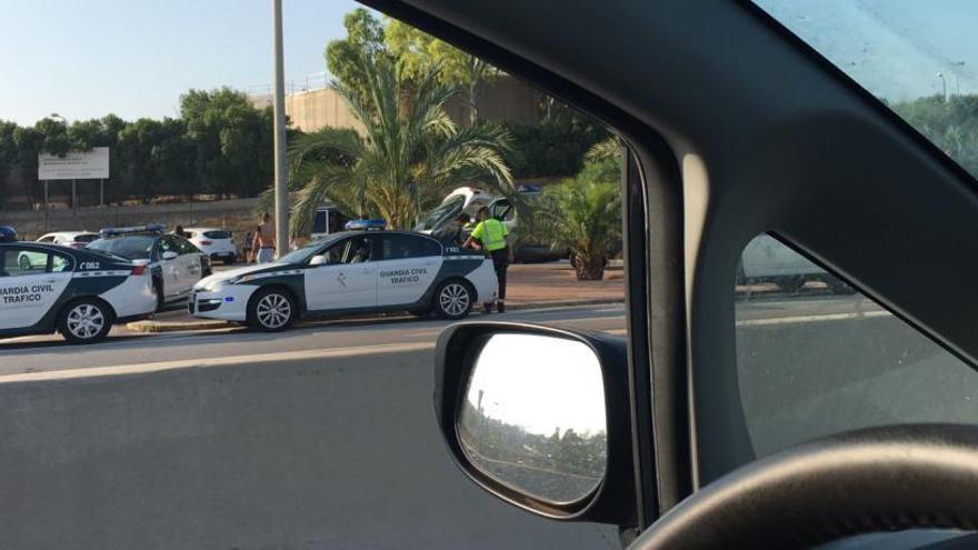 Control de alcoholemia realizado en la mañana de este sábado a la salida de Alicante.