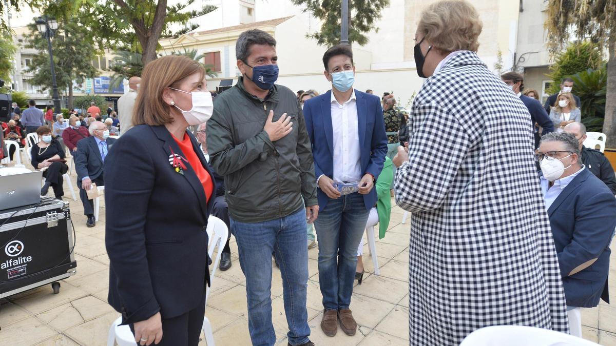 Mazón, durante la pandemia, en un acto en Torrevieja en 2020 en favor del modelo de concesiones sanitarias.
