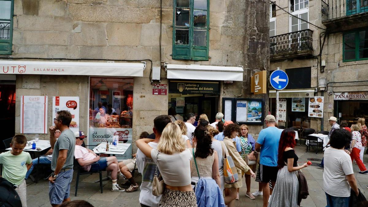 “Los turistas son siempre los primeros en comprar”