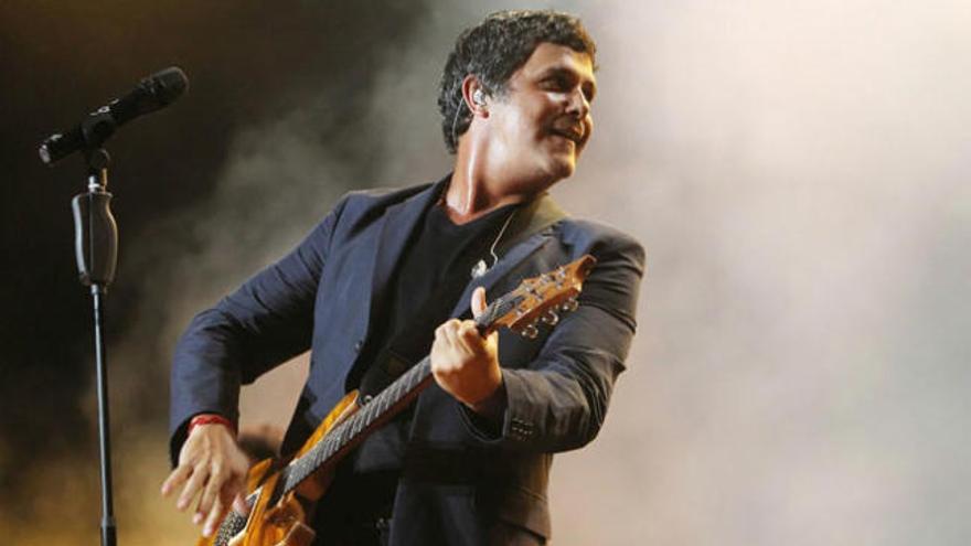 Imagen de archivo de Alejandro Sanz durante un concierto.