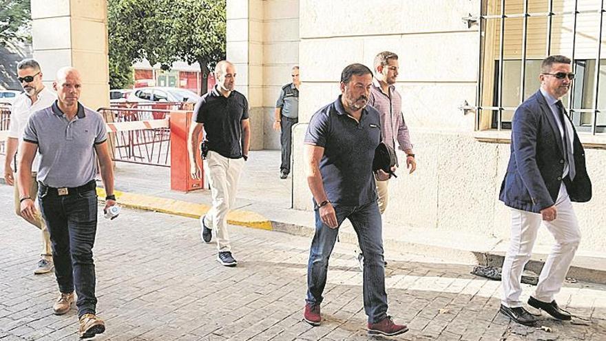 Los tres vigilantes ratifican el intento de atropello de Boza