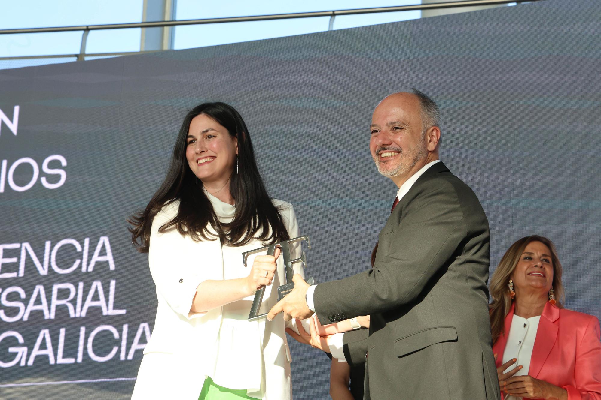 Los Ardán de Zona Franca reconocen en Vigo la excelencia de 14 empresas gallegas, con premio especial para el grupo Zendal