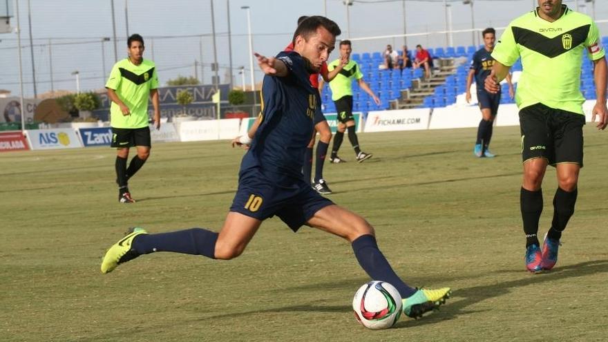 El UCAM CF rescinde el contrato del centrocampista Jesús Rubio