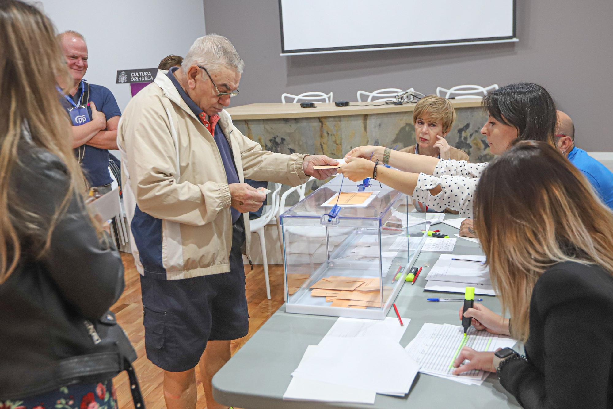 La jornada electoral del 28M en Orihuela