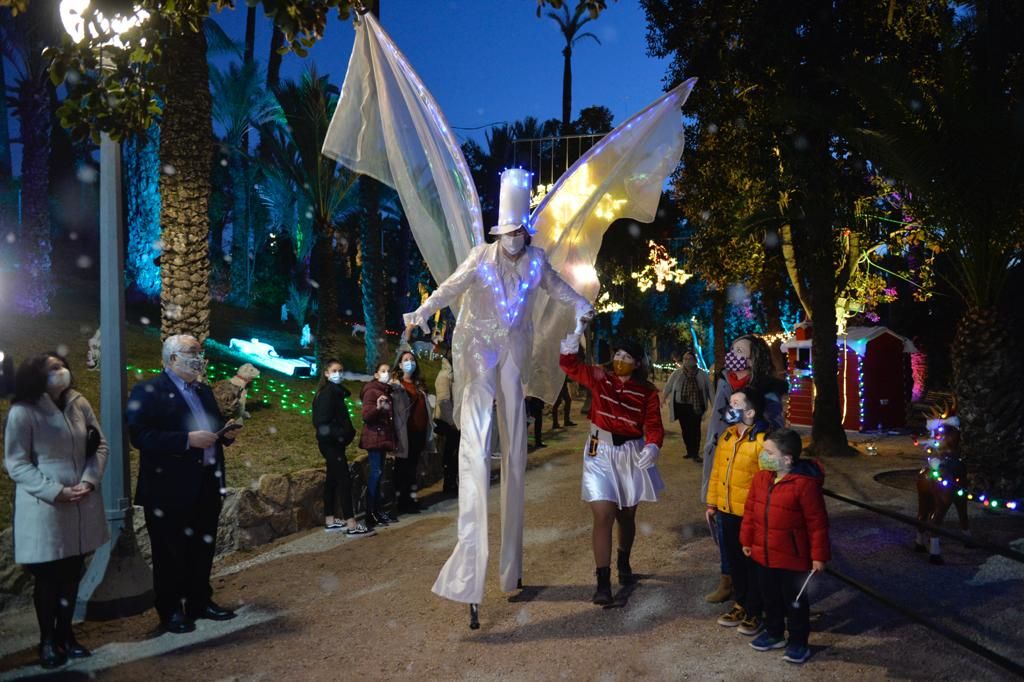 Así llega Papá Noel a Elche