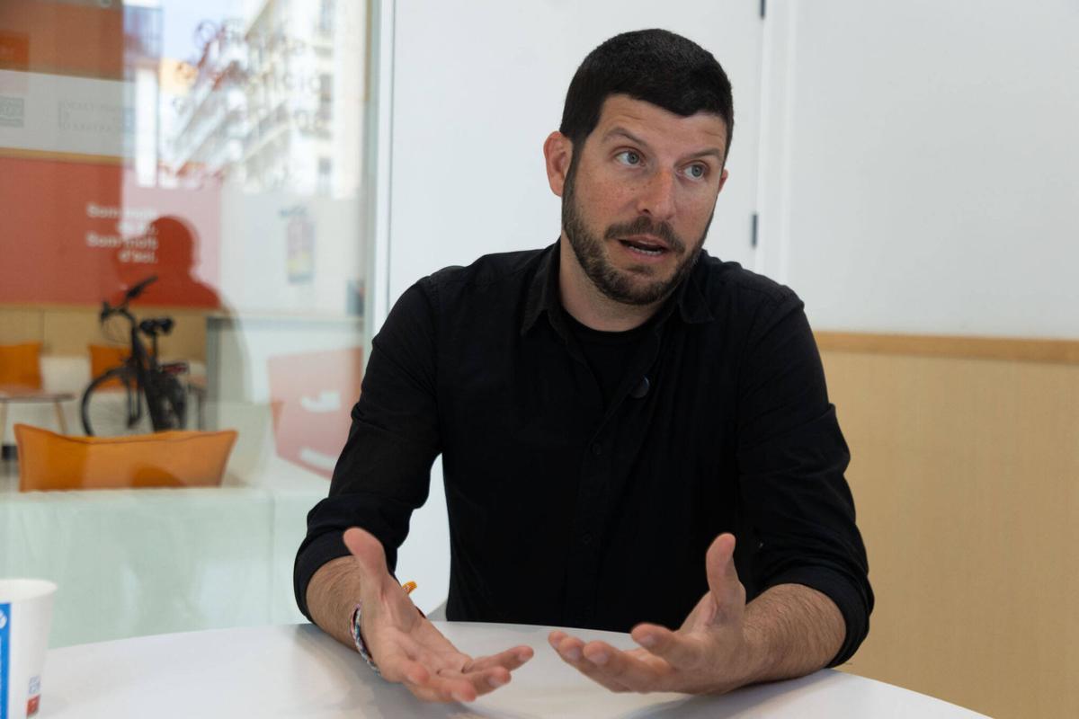 Valencia. VLC. Entrevista con el nuevo portavoz de Iniciativa, Carles Esteve