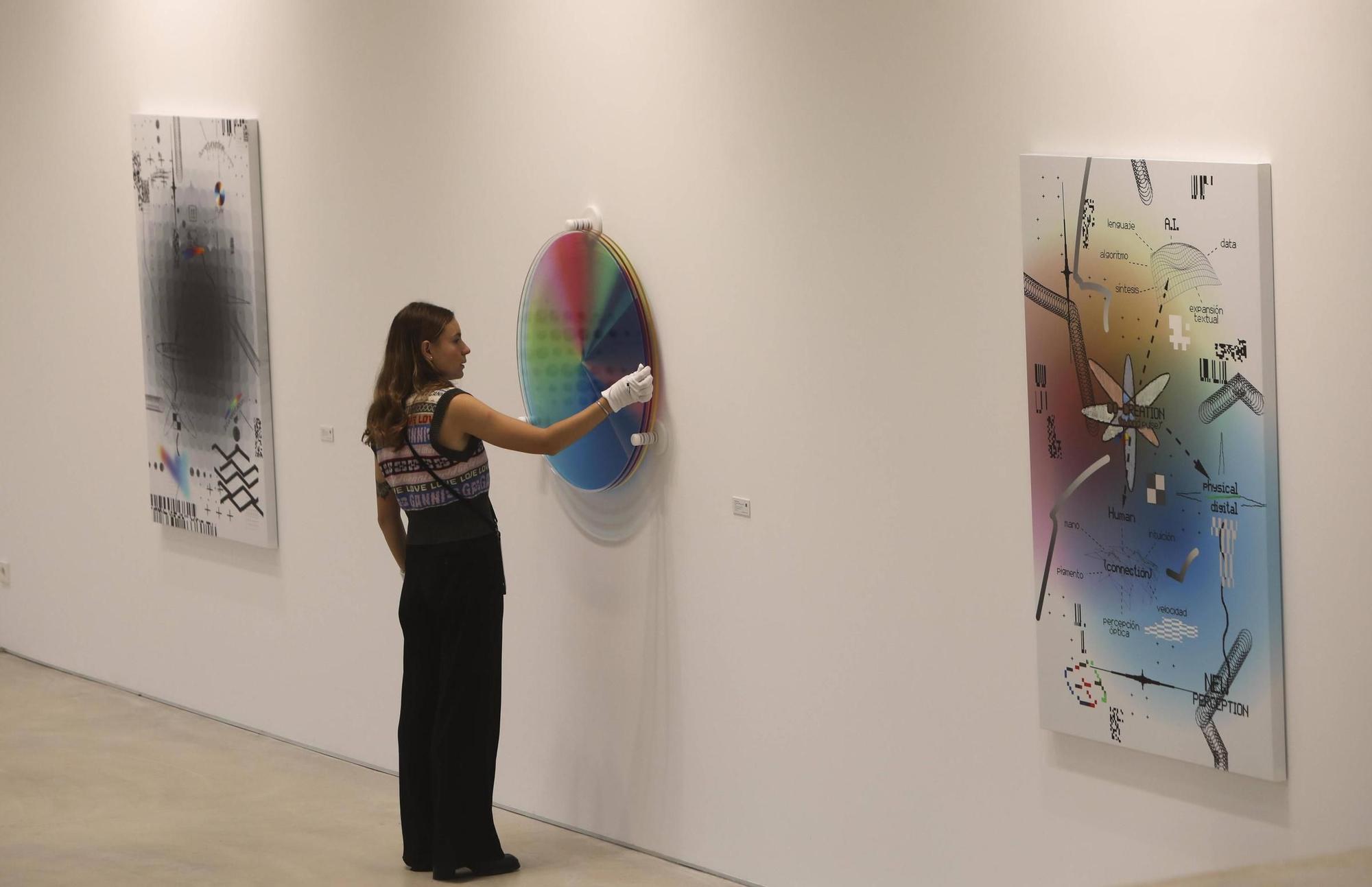 Felipe Pantone presenta en Casa Axis 'Axis of Divergence'