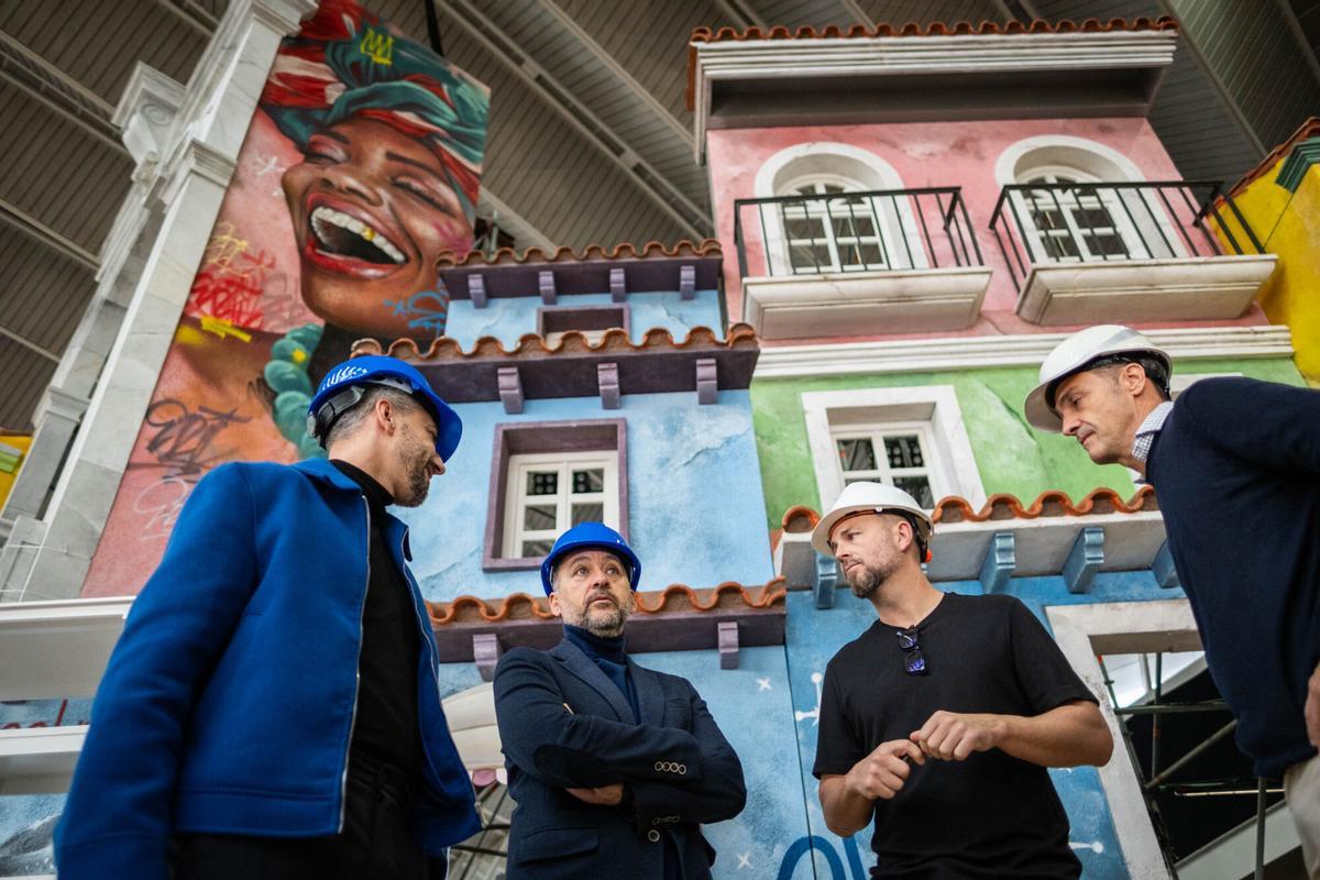 El escenario del Carnaval de Santa Cruz de Tenerife, casi a punto.