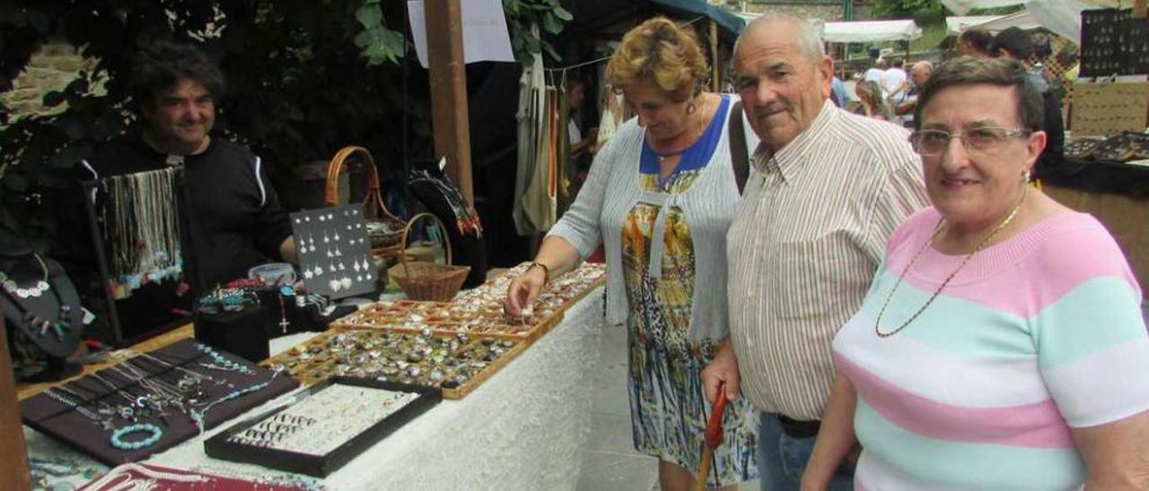 Salvador Álvarez, junto a Mari Carmen López, Felipe Rodríguez y Josefina López.