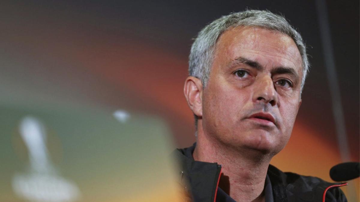 Mourinho no descarta que Schweinsteiger juegue con el Manchester United, aunque lo ve lejano