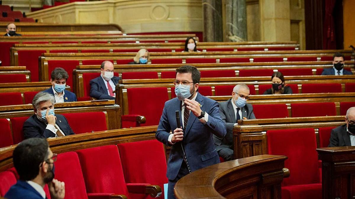 Un dels darrers plens del Parlament abans del final de la legislatura.