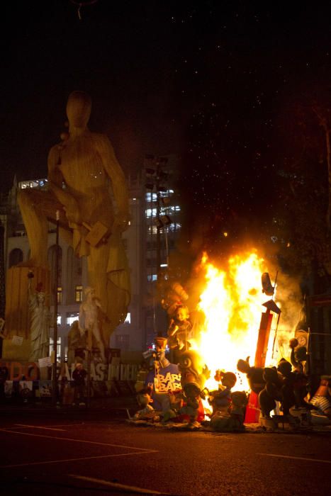 Cremà de la falla municipal infantil