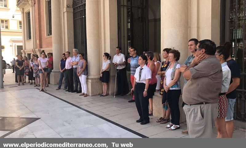 Minutos de silencio en homenaje a las víctimas de Barcelona y Cambrils