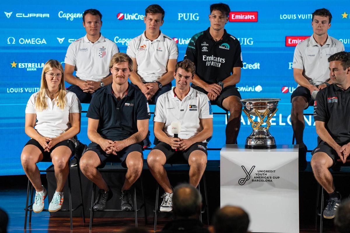 Los 12 equipos de jóvenes de la Copa América izan velas Los 12 equipos de jóvenes de la Copa América izan velas