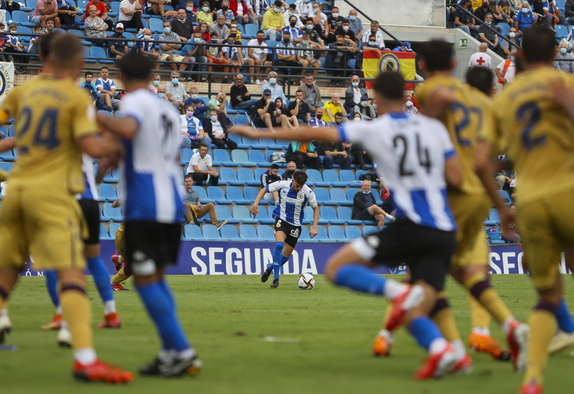 El Rico Pérez se harta del equipo: así se vivió en el estadio el Hércules - Atlético Levante