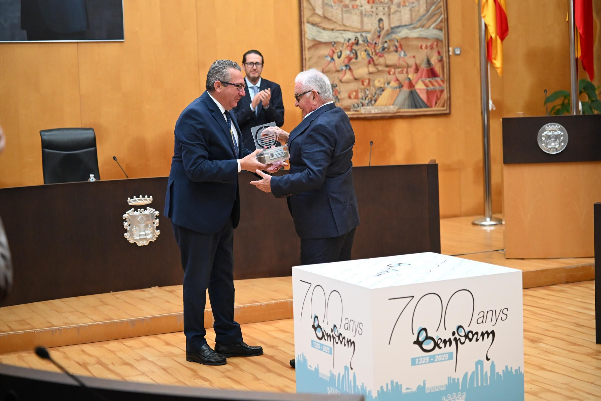 Celebración del Día de Europa en Benidorm y entrega de la distinción a Enrique Ballester