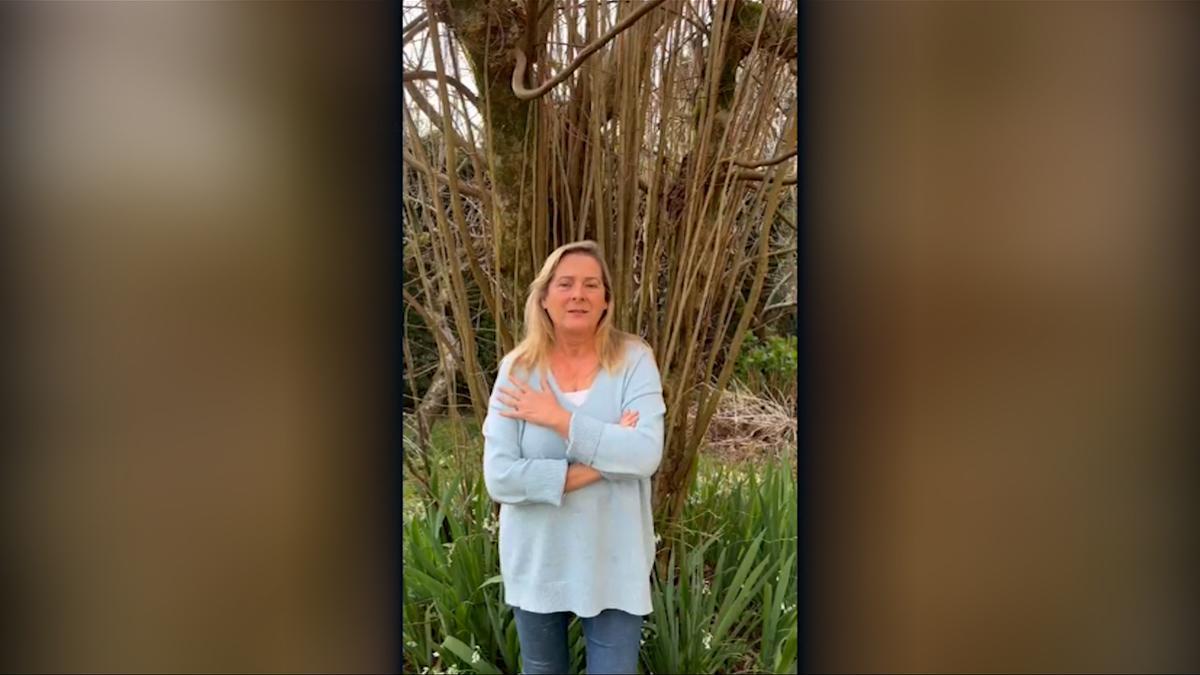 La mujer del desaparecido en Teo cree que su marido puede estar "retenido" y pide su liberación en un nuevo vídeo