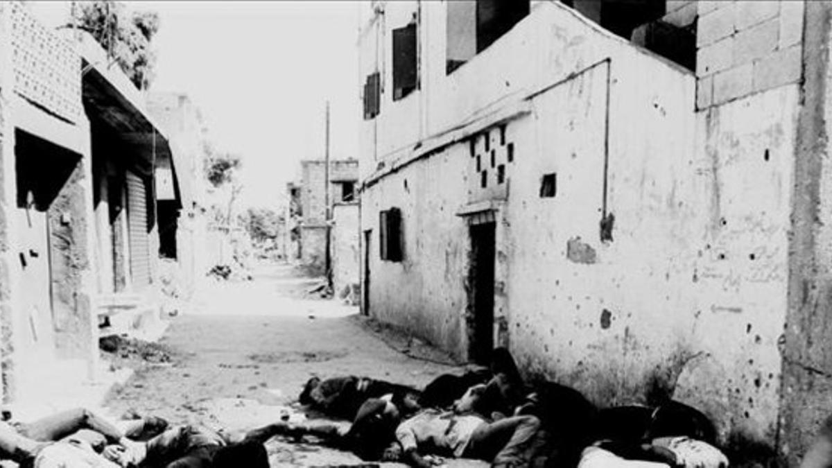 Palestinos asesinados en los campamentos de Sabra y Shatila en 1982.