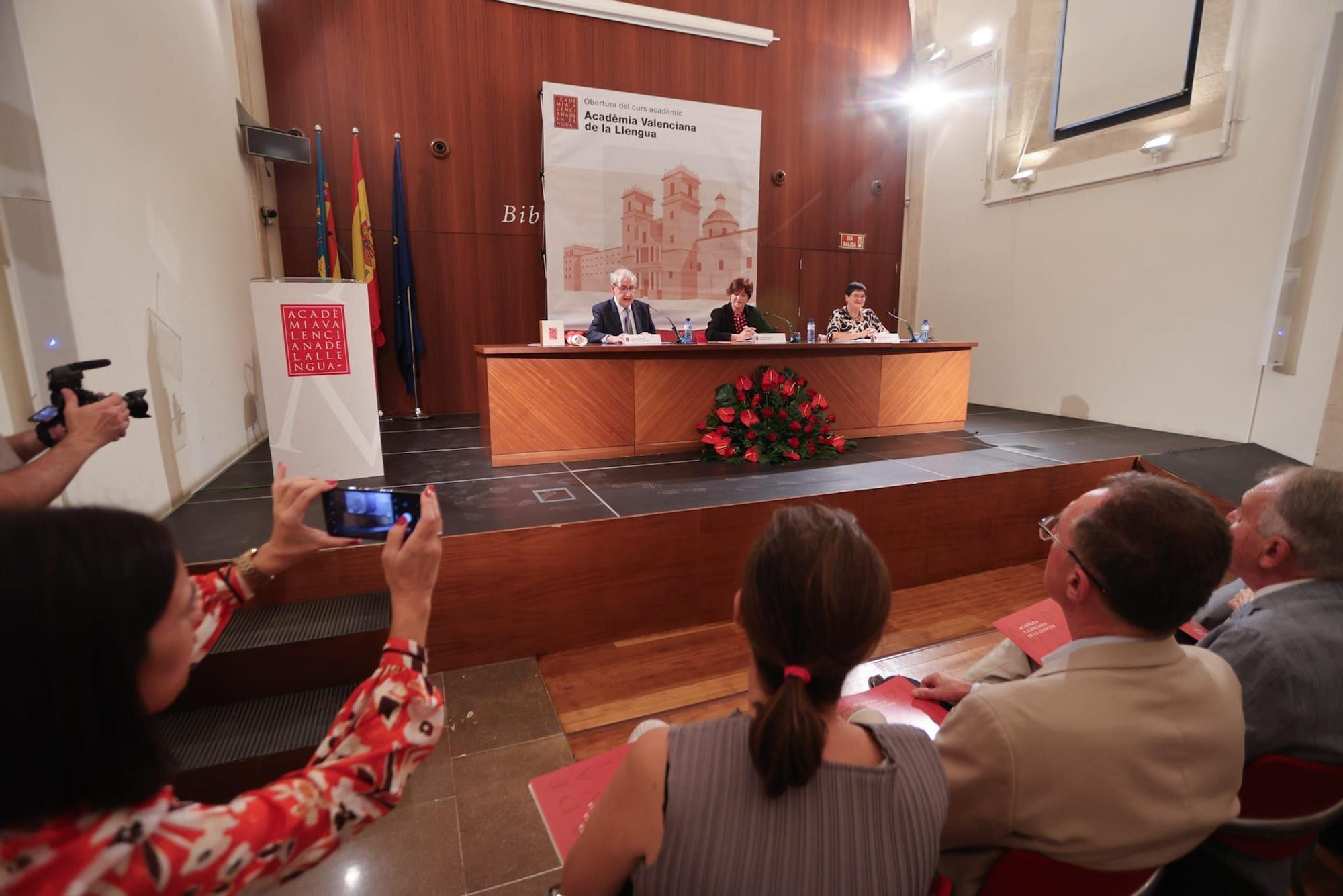 Inauguración del año escolar de la AVL