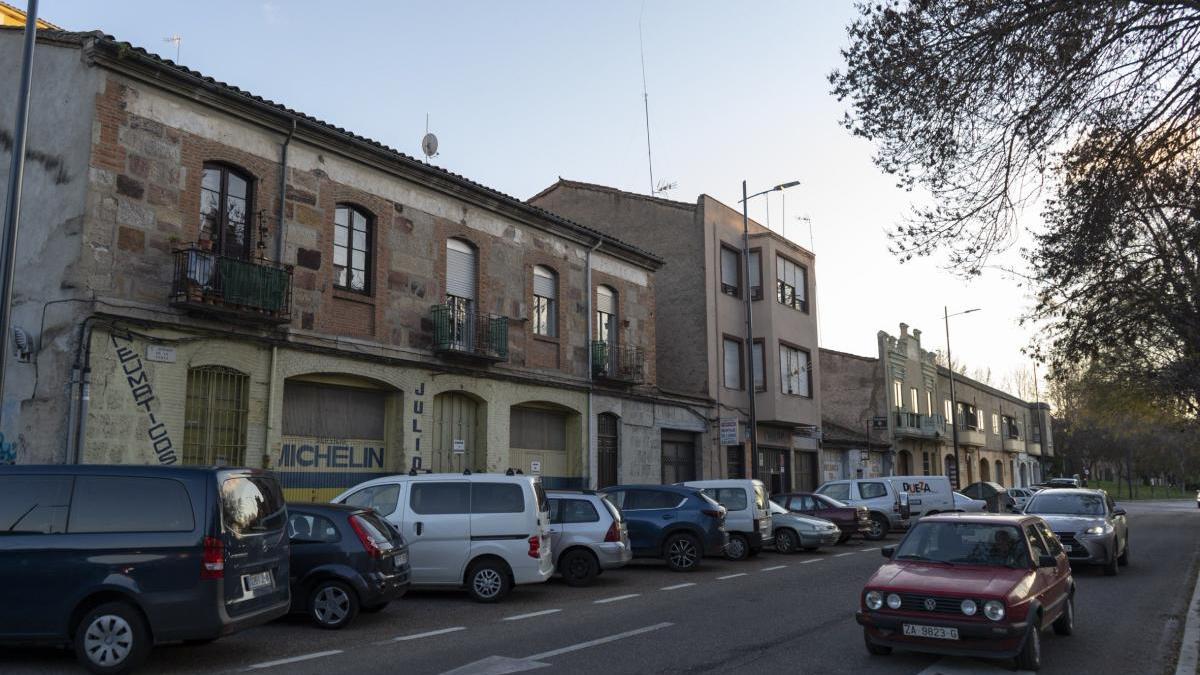 Edificio de Feria 37, que se espera derribar en próximas semanas.