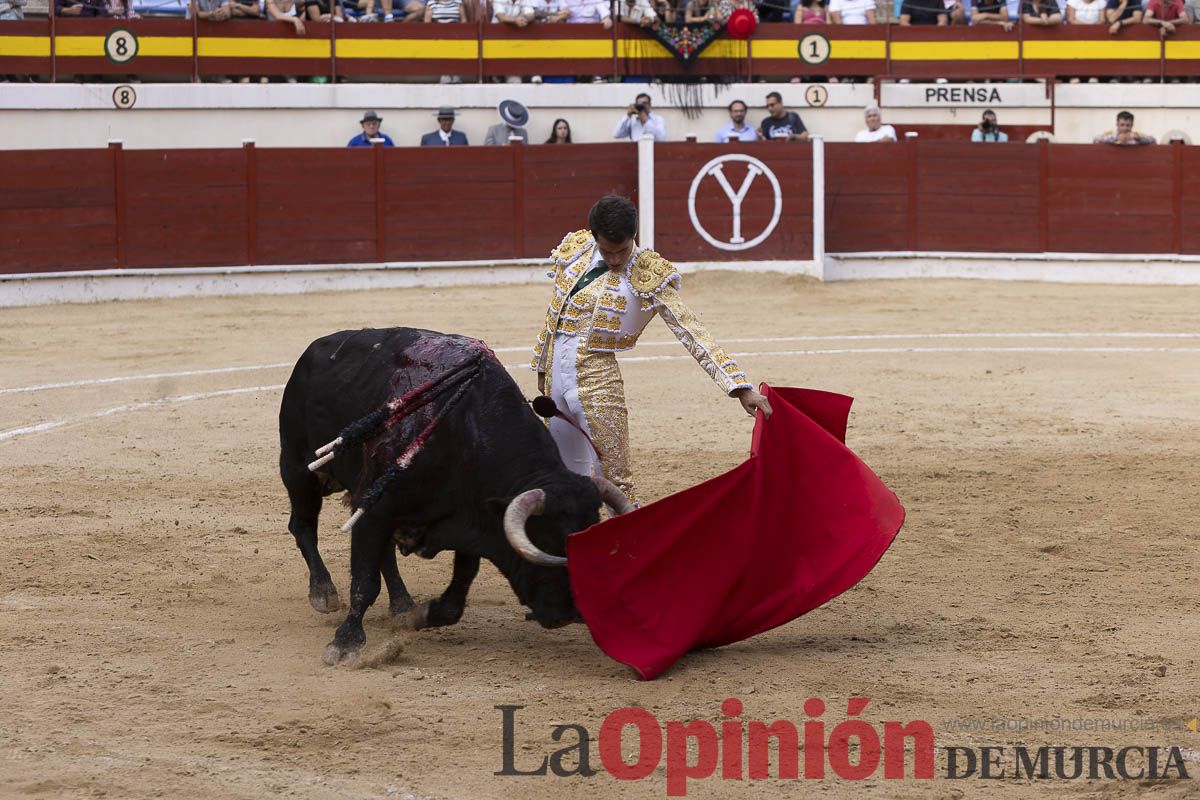 Tarde histórica en Abarán con la alternativa de José María Trigueros y el indulto de Tomás Rufo, junto a Castella salieron a hombros