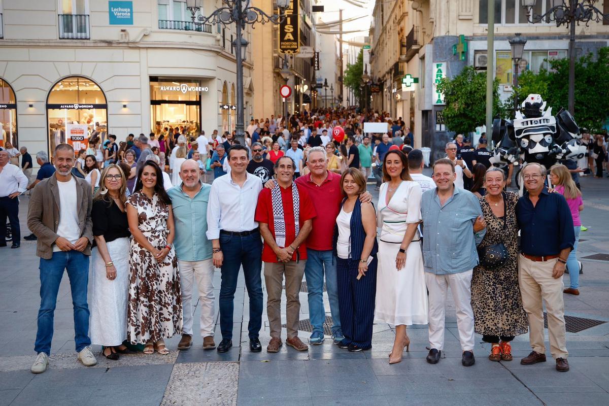 La Shopping Night seduce a miles de cordobeses