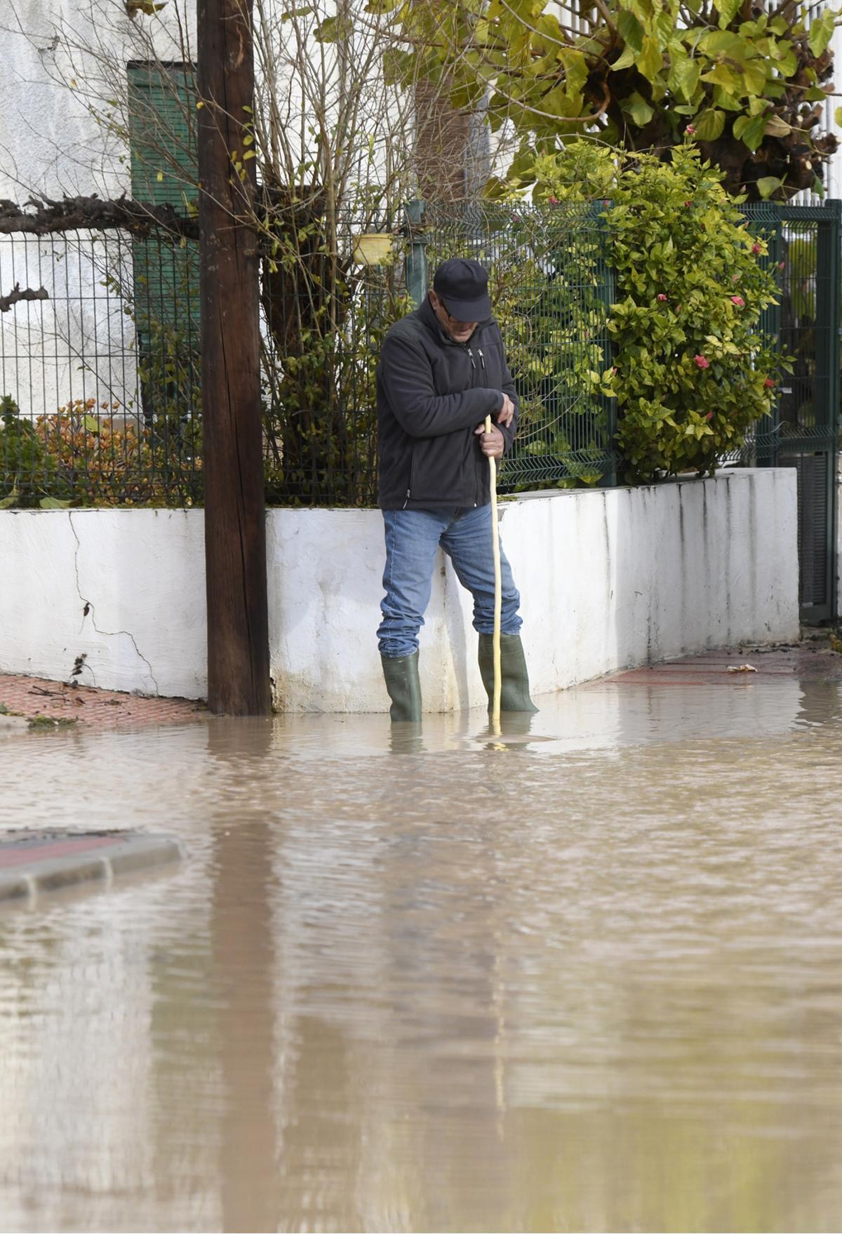 Así han dejado las lluvias las calles de Cobatillas