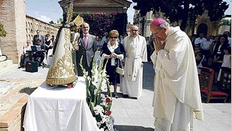 Osoro advierte del &quot;laicismo radical&quot; que convierte la religión en parodia