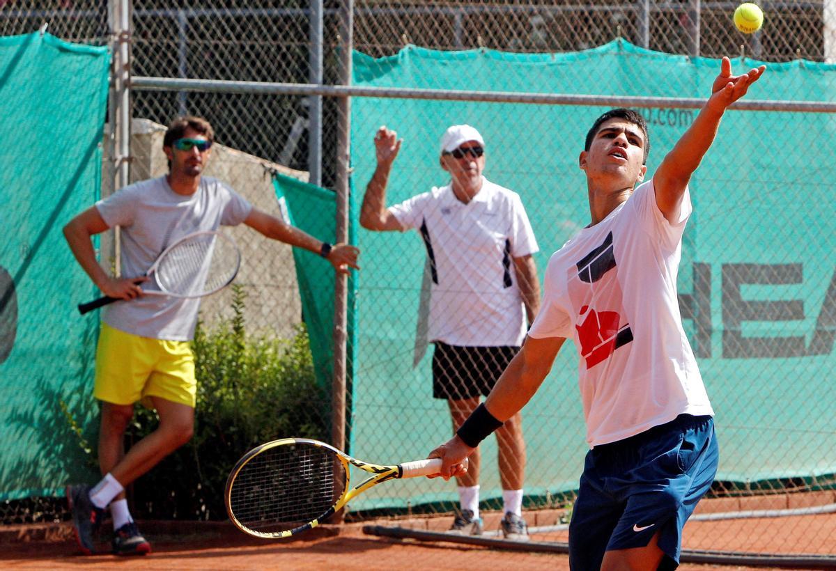 Carlos Alcaraz, antes de viajar en 2020 a disputar la fase previa de Roland Garros