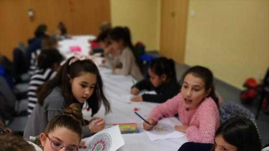 Las aulas se abren a la ‘Escuela con padres’