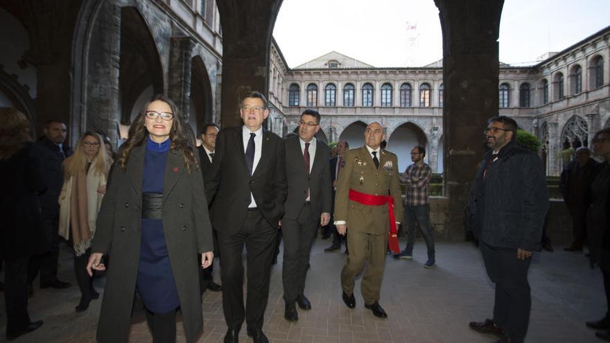 Oltra, Puig y Morera, en la celebración de los 600 años de la Generalitat en el convento de Santo Domingo.