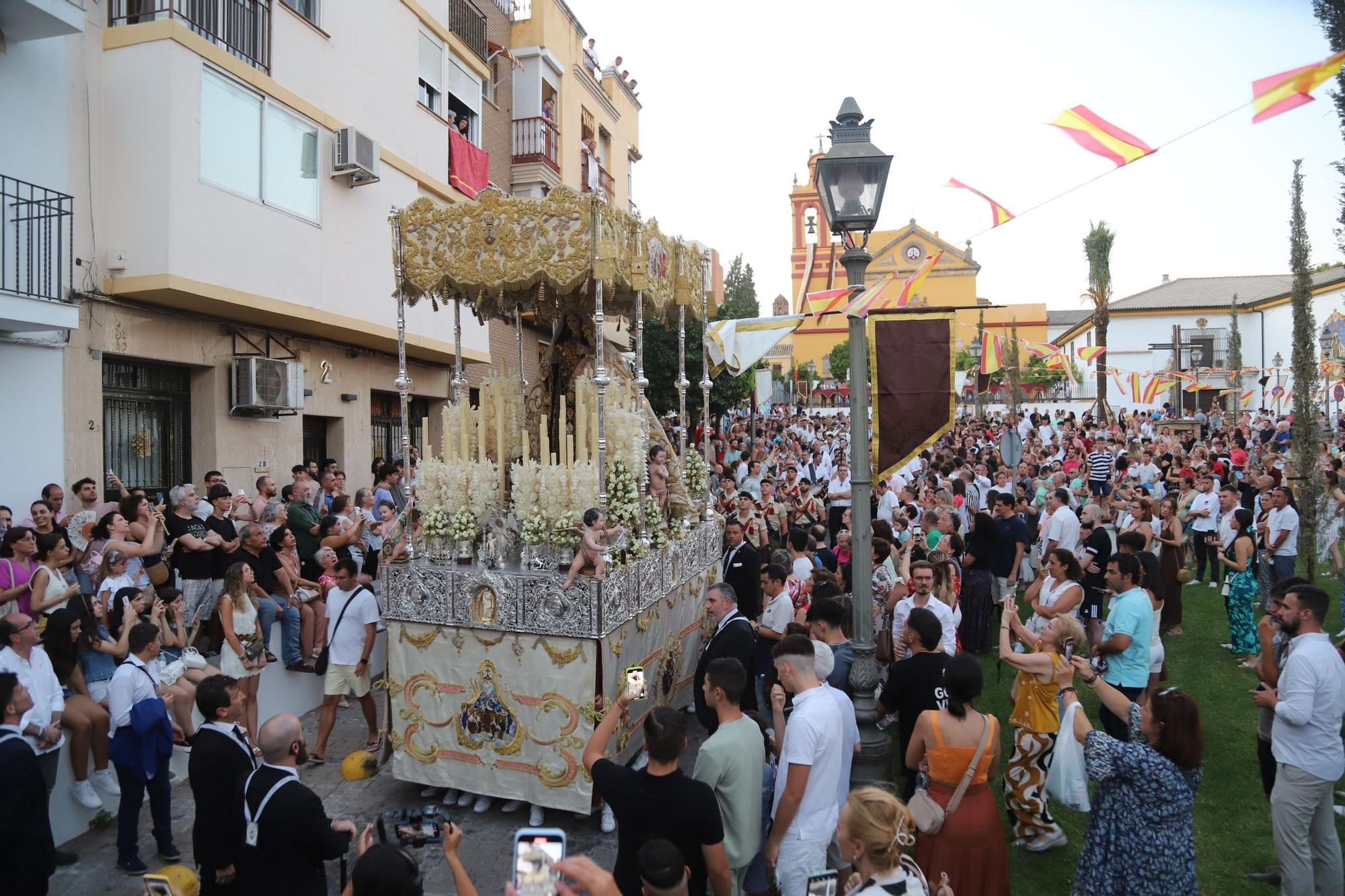 Las procesiones de la Virgen del Carmen por las calles de Córdoba, en imágenes