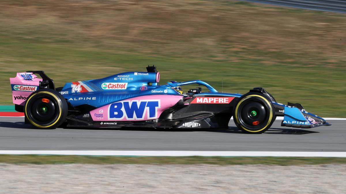 Fernando Alonso ha estrenado el A522 en Montmeló este miércoles.