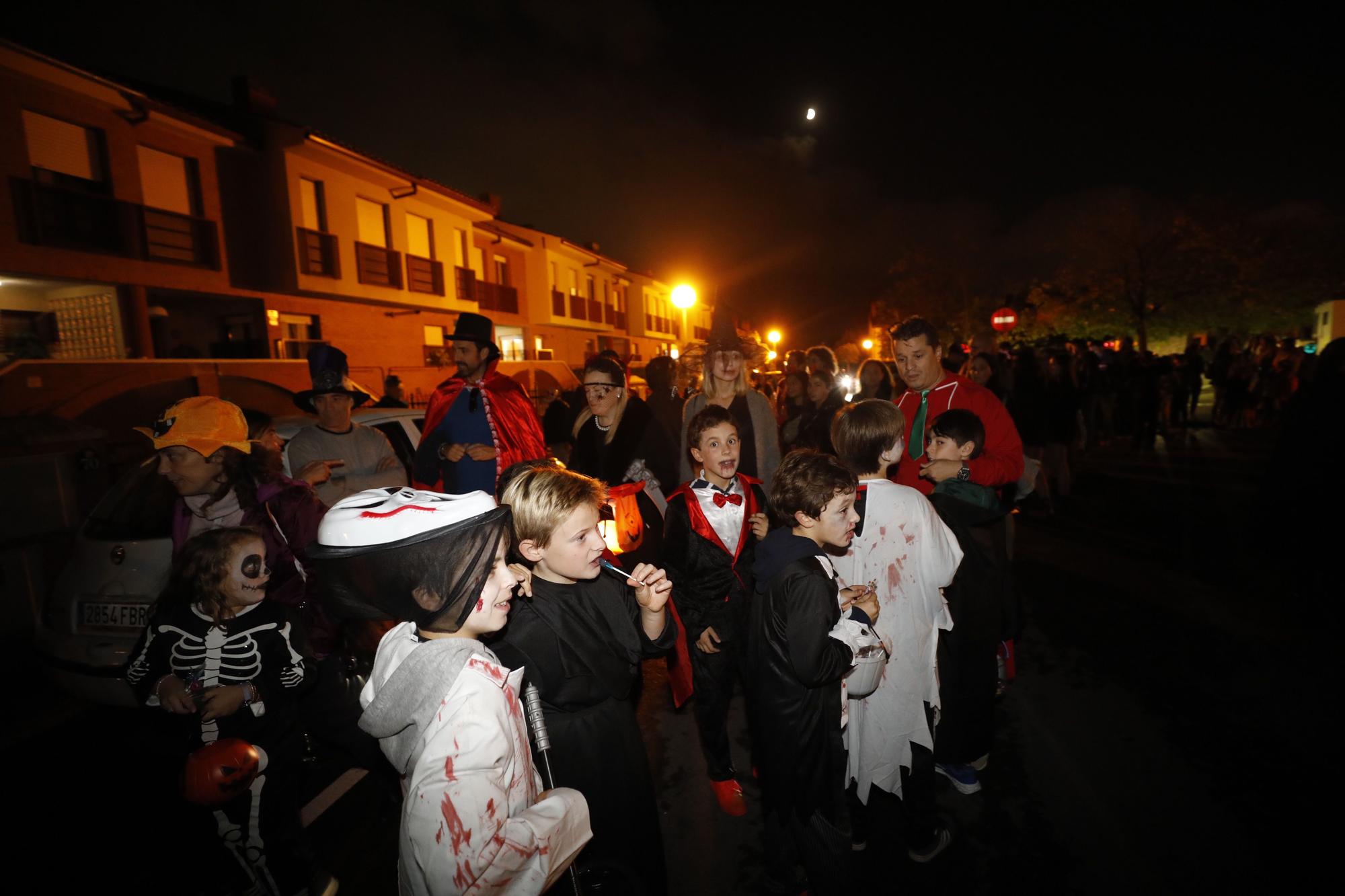 EN IMÁGENES: La Fresneda, a la calle para celebrar Halloween