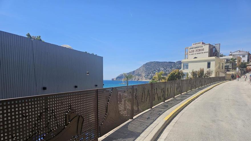 Amor al mar: Calp inaugura una barandilla artística en homenaje a sus tradiciones