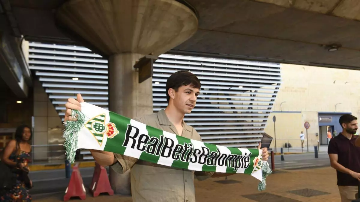 Gonzalo Petit saldrá cedido al Cádiz sin opción de compra