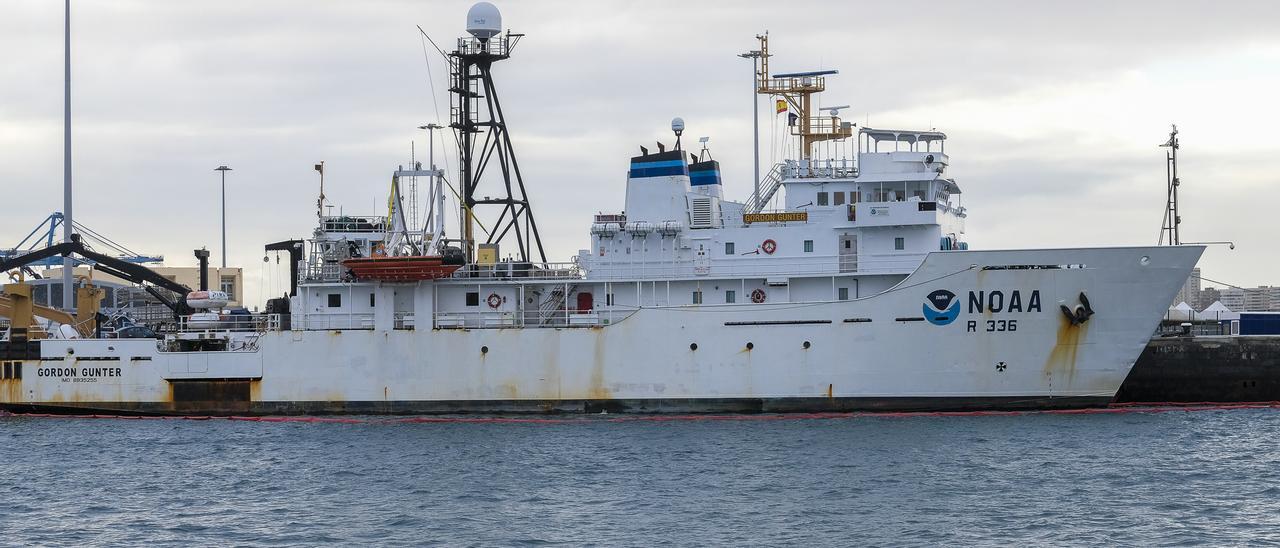 El buque oceanográfico de EE UU 'Gordon Gunter', atracado en el Puerto de Las Palmas.