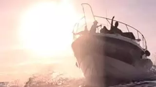 Un barco pasa a metros de un submarinista en Canarias y todo queda grabado