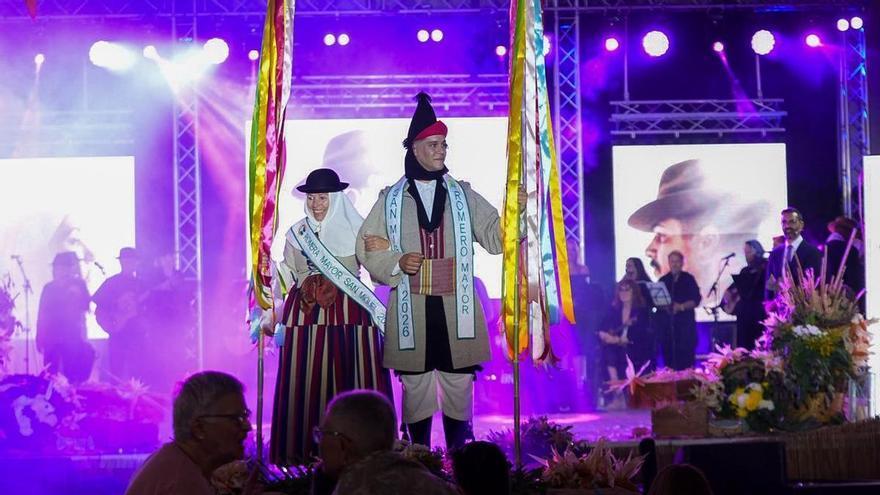 Valsequillo pone en valor su patrimonio cultural con la I Gala de elección de su romera y romero mayor