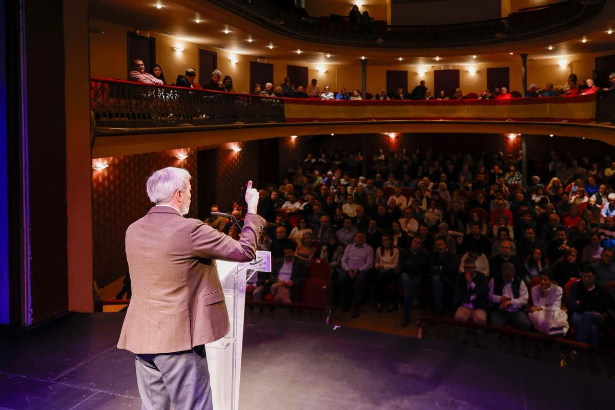 Un día de campaña con Jorge Azcón (PP)