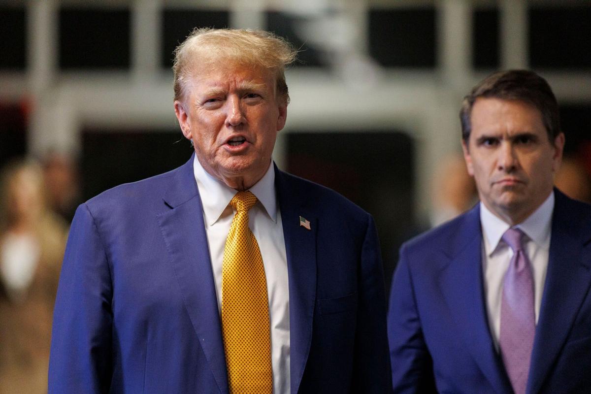 El presidente de EEUU, Donald Trump, en el tribunal de Manhattan en el que está siendo juzgado.