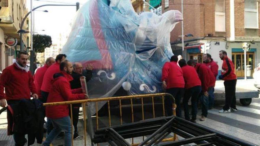 Más de 250 comisiones de l&#039;Horta acabarán  hoy de plantar sus fallas