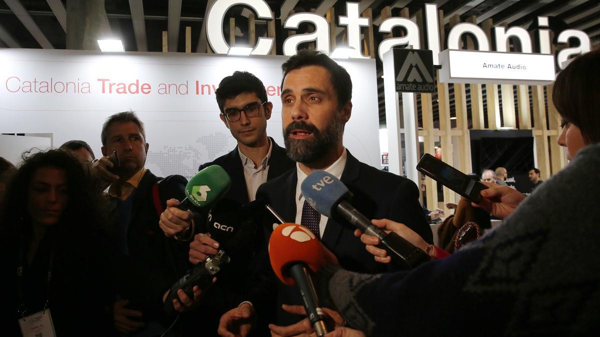 El conseller Roger Torrent en el pabellón de Catalunya del ISE del año pasado