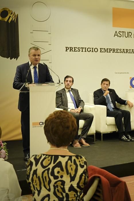 Personalidades en los premios Astur Manager