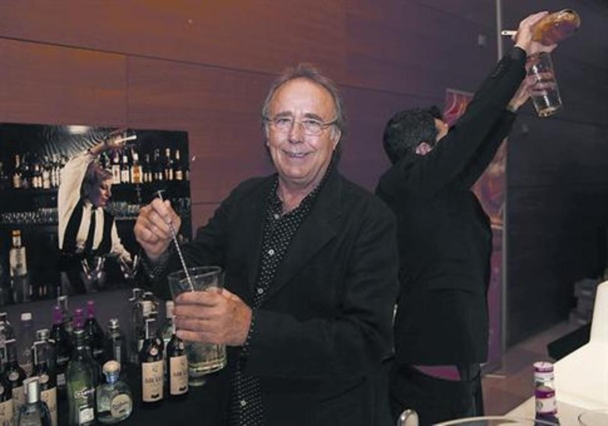 Joan Manuel Serrat, ahir, en la festa del 80 aniversari de la cocteleria Boadas.