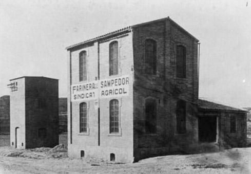 La farinera, el primer edifici del sindicat, després desapareguda