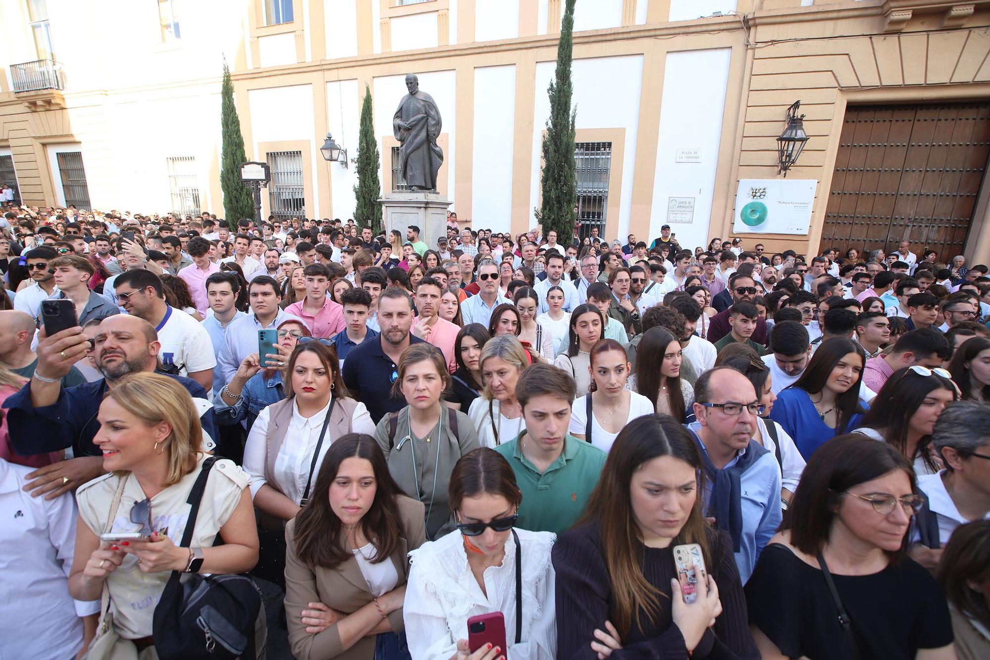 La procesión de la Hermanda de la Santa Faz en imágenes