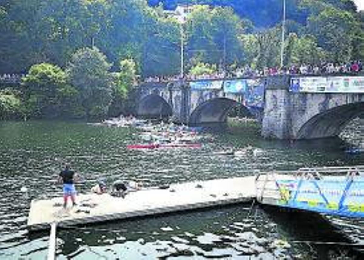 Ribera de Arriba fomenta y disfruta el piragüismo